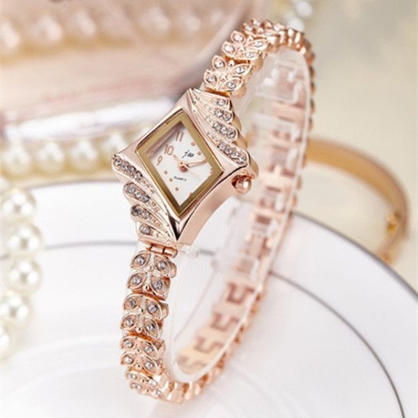 Top Brand Women Bracelet Watches Luxury Rhinestone Gold Dress Watch Women Fashion Casual Alloy Quartz Wristwatches Jw061 Jw Wristwatches/hoodmat.com
