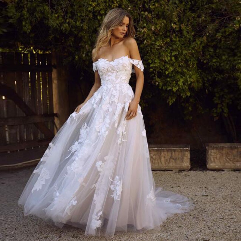Lace Wedding Dresses 2019 Off The Shoulder Appliques A Line Bride Dress Princess Wedding Gown  Robe De Mariee Lorie/hoodmat.com